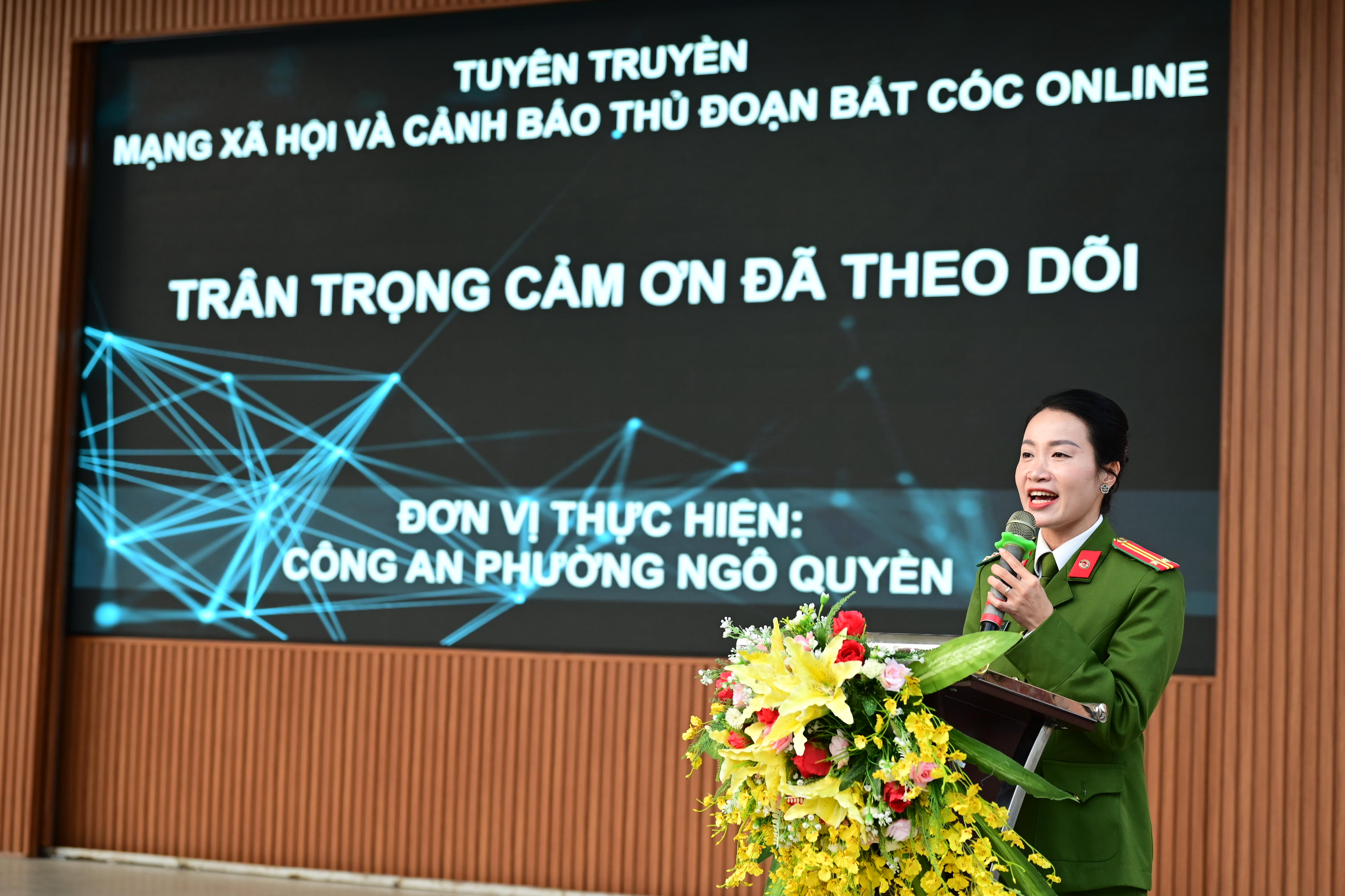 Công an phường Ngô Quyền: Tuyên truyền về chủ đề 